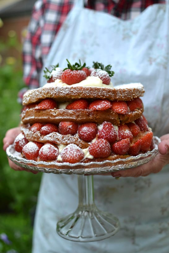 strawberry layer cake