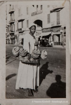 1900 – bread – selling cairo egypt 1900 – Selling bread - Cairo, Egypt