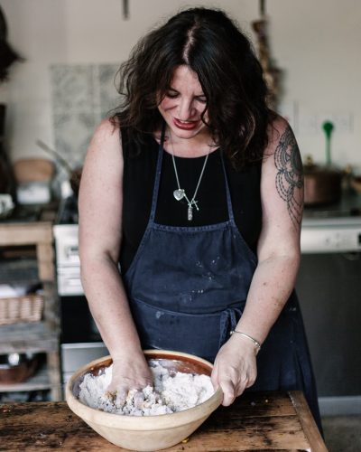 Adding sea salt to sourdough