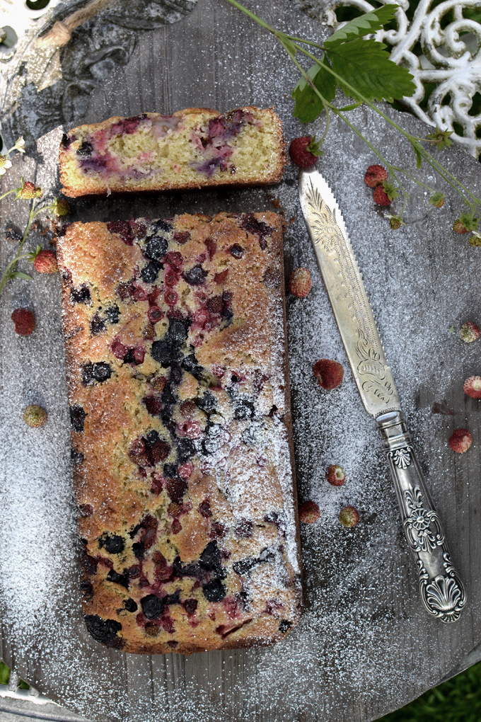 … it is a dreamy Sunday summer afternoon kind of bake.