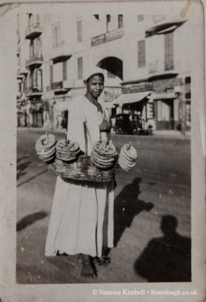 1900 – Selling bread - Cairo, Egypt