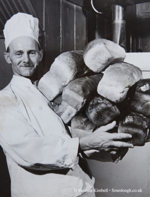 1949 – Bread baker – Quebec, Canada