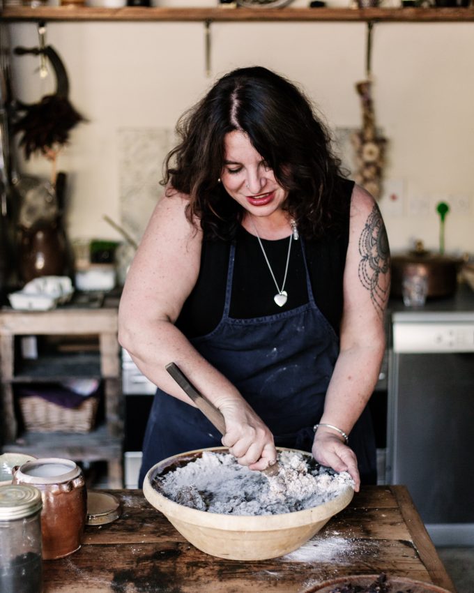 Mixing a spelt dough