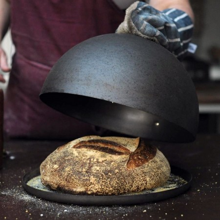 https://www.sourdough.co.uk/wp-content/uploads/2019/06/spun-iron-cloche.jpg